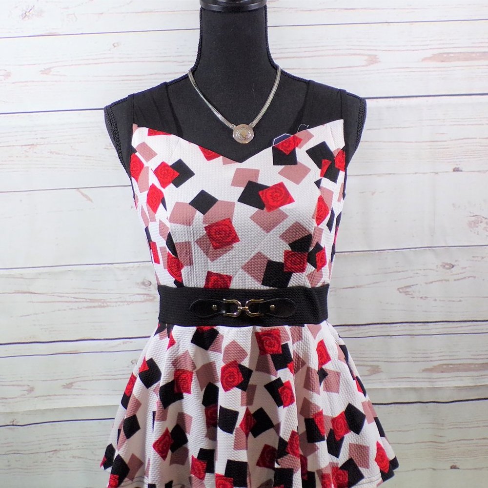 Women's Shoulder Multi Print Top